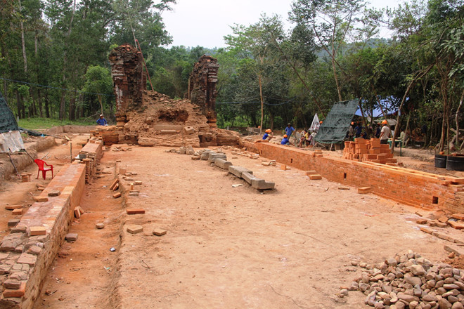 Con đường cổ ở thánh địa Mỹ Sơn được phát hiện bởi các chuyên gia Ấn Độ.